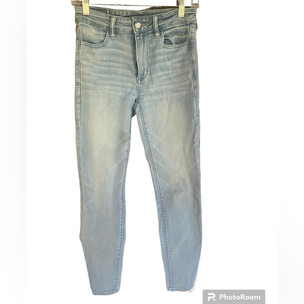 Women’s jeans American eagle next level stretch skinny Jean size 6